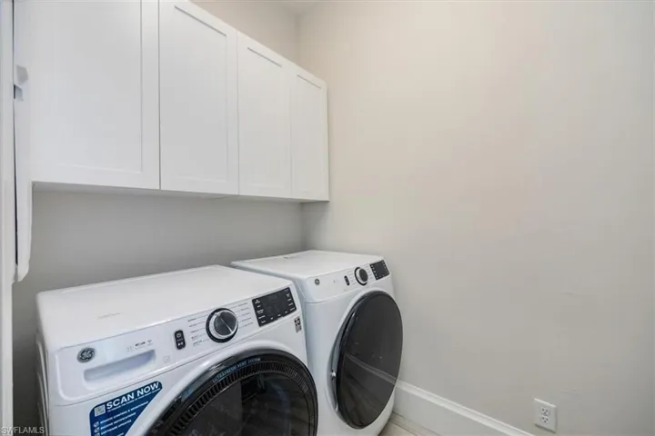 Laundry Room w/sink and cabinets