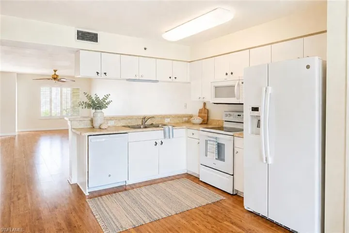 4965 Sandra Bay Dr 102, Naples, Florida 34109