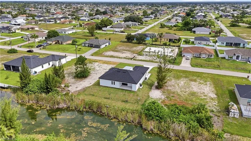 2026 Nw 21st St, Cape Coral, Florida 33993