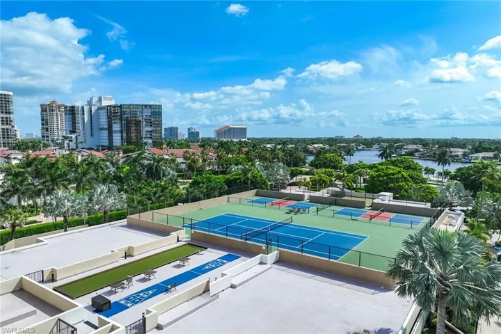 4551 Gulf Shore Blvd N 200, Naples, Florida 34103