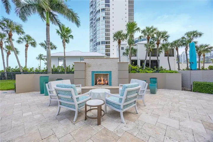 4551 Gulf Shore Blvd N 200, Naples, Florida 34103