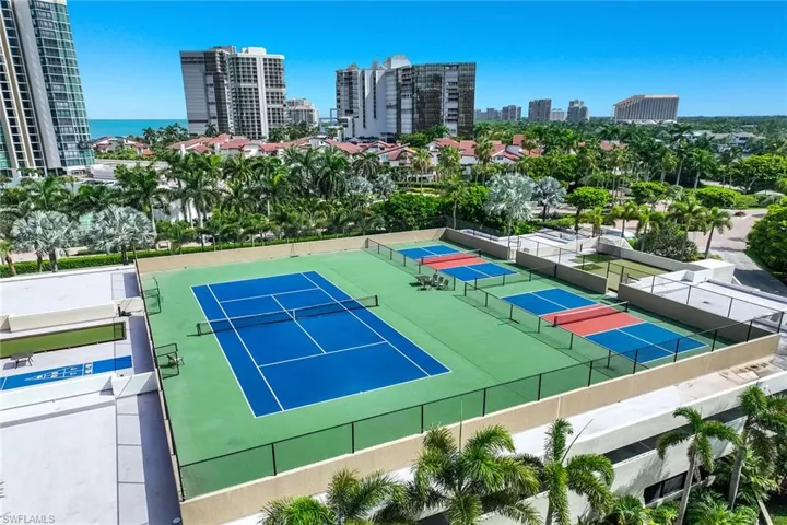 4551 Gulf Shore Blvd N 200, Naples, Florida 34103
