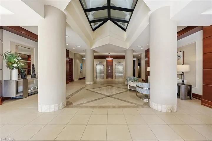 4551 Gulf Shore Blvd N 200, Naples, Florida 34103