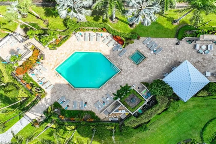 4551 Gulf Shore Blvd N 200, Naples, Florida 34103