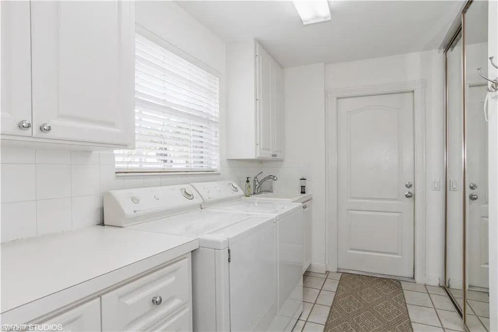 4768 San Carlo CT, Naples, FL 34109,225063092