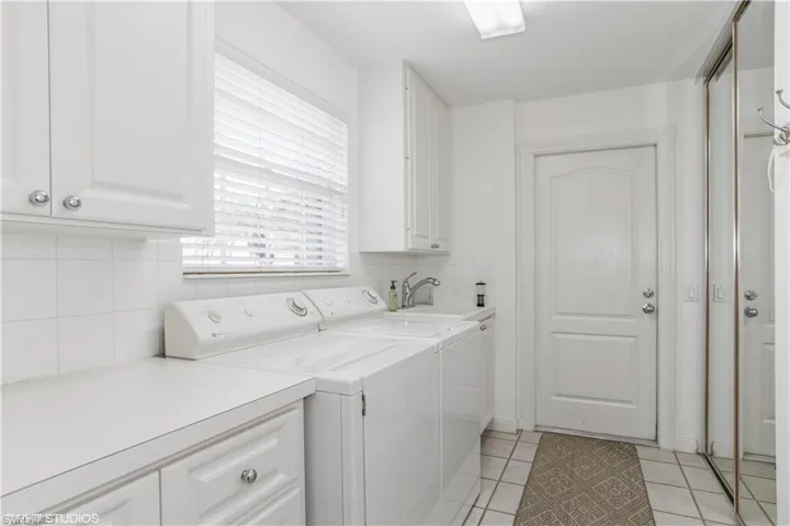 4768  San Carlo  CT, Naples, FL 34109