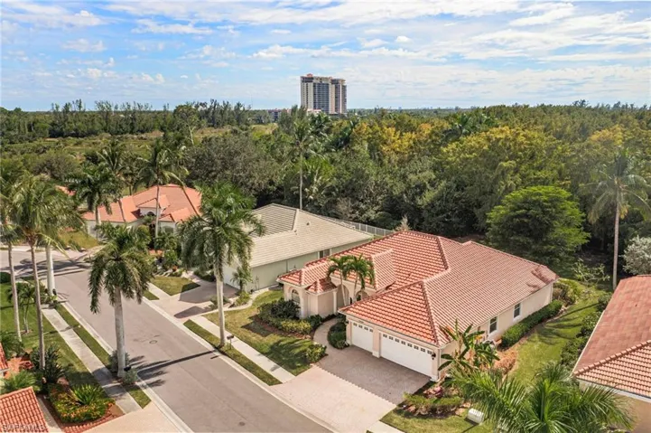 Bird's eye view of a heavily wooded area
