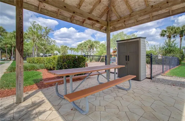 13811  Eagle Ridge Lakes  DR, Fort Myers, FL 33912