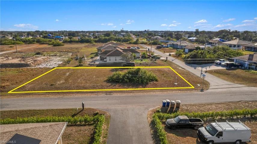 4308  20th SW ST, LEHIGH ACRES, FL 33976