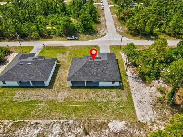 Aerial view of property and surrounding area