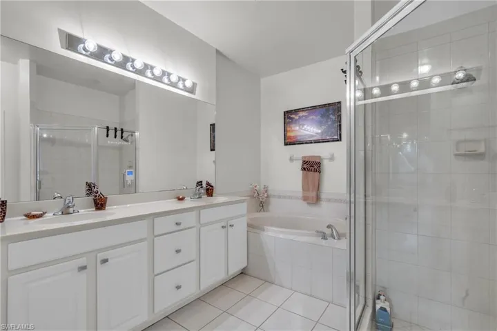 9305 La Playa Ct 1613, Bonita Springs, Florida 34135