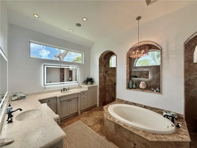 2056 Mission Dr, Naples, Florida 34109