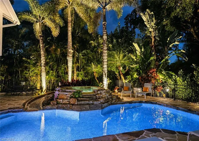 2056 Mission Dr, Naples, Florida 34109