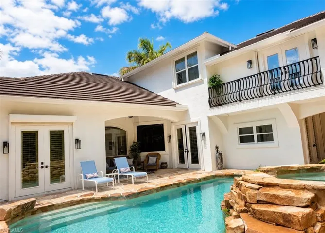 2056 Mission Dr, Naples, Florida 34109