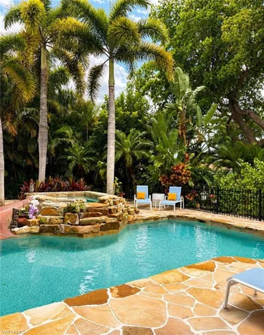 2056 Mission Dr, Naples, Florida 34109