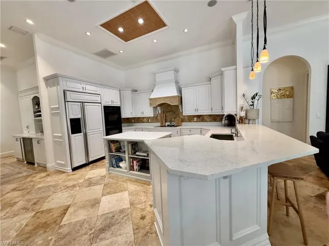 2056 Mission Dr, Naples, Florida 34109