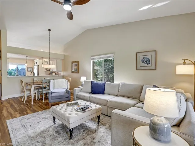 7300  Saint Ives  WAY, Naples, FL 34104