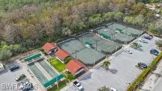 7300  Saint Ives  WAY, Naples, FL 34104