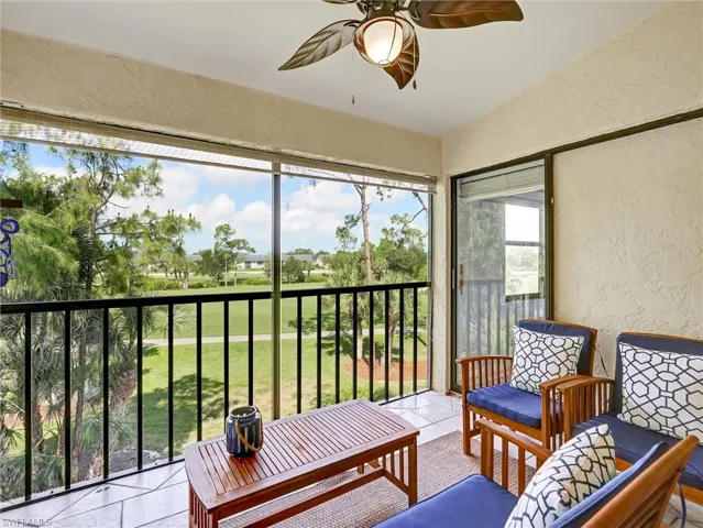 7300  Saint Ives  WAY, Naples, FL 34104
