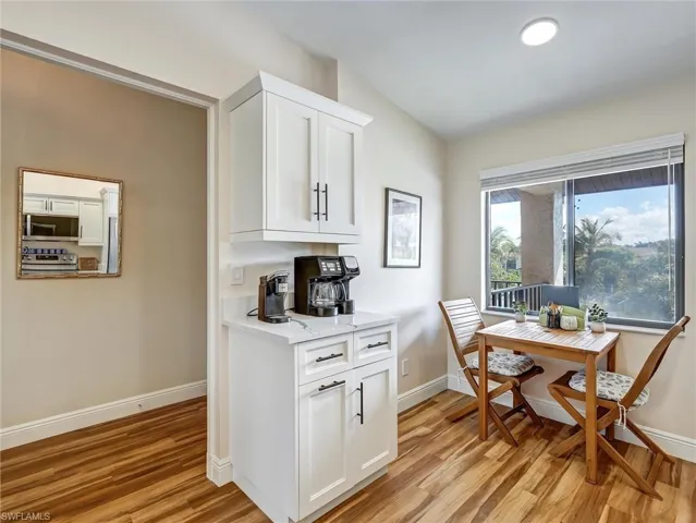 7300  Saint Ives  WAY, Naples, FL 34104