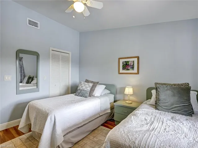 7300  Saint Ives  WAY, Naples, FL 34104