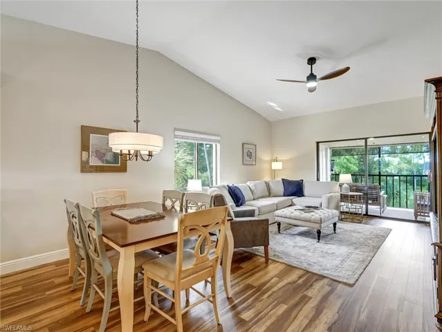7300  Saint Ives  WAY, Naples, FL 34104
