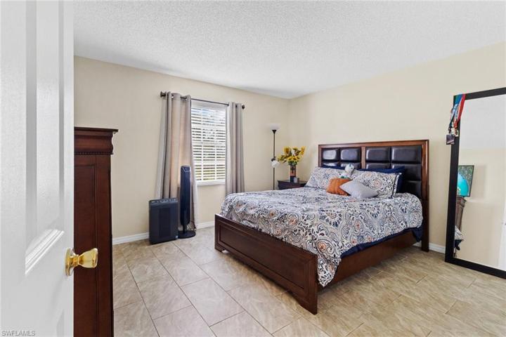 4043 E Sunflower  CIR, LABELLE, FL 33935