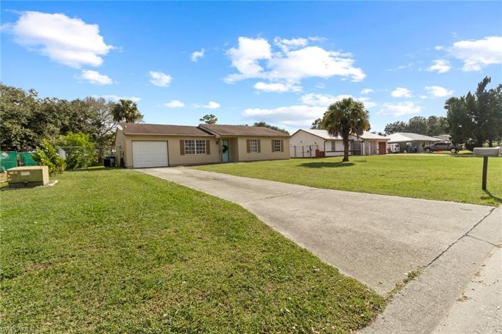 4043 E Sunflower  CIR, LABELLE, FL 33935