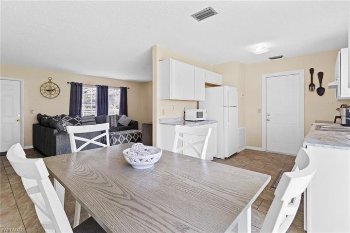 4043 E Sunflower  CIR, LABELLE, FL 33935