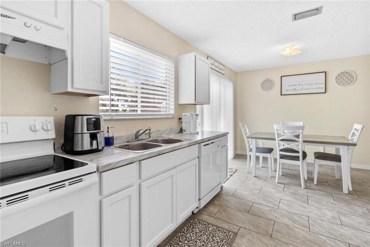4043 E Sunflower  CIR, LABELLE, FL 33935