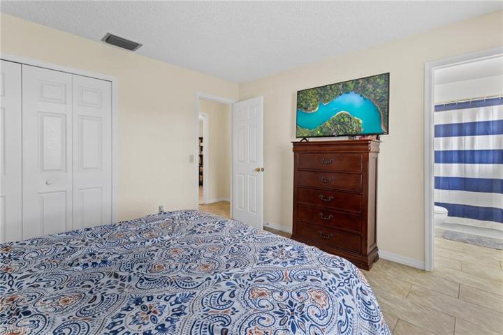 4043 E Sunflower  CIR, LABELLE, FL 33935