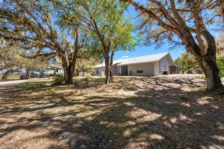 1767 Pollywog Crossover Rd, Labelle, Florida 33935