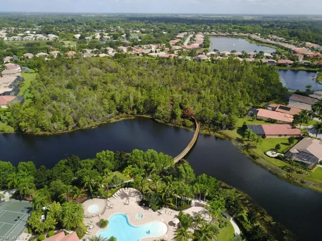 19496 La Serena Dr, Estero, Florida 33967
