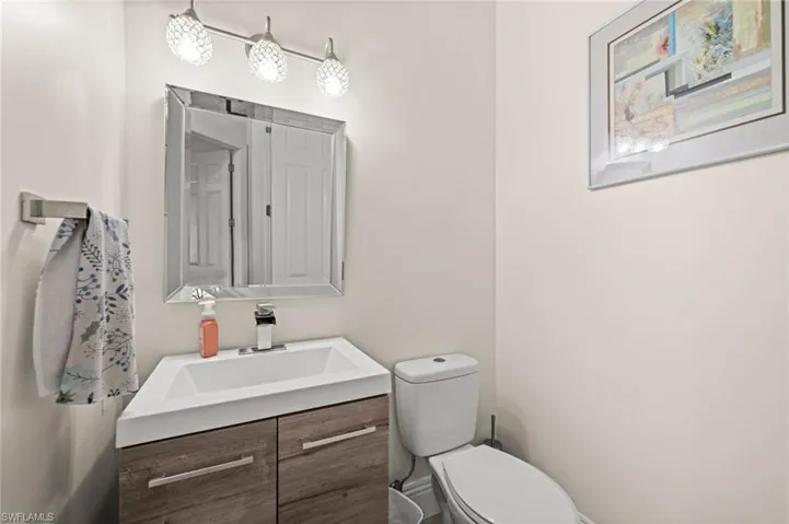 19496 La Serena Dr, Estero, Florida 33967
