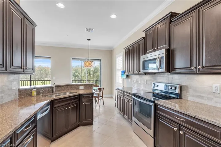 Gally kitchen