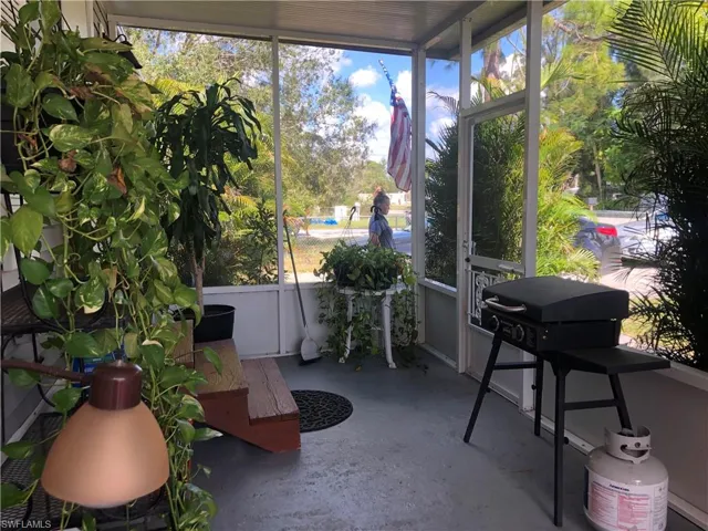 8386  Suncoast  DR, North Fort Myers, FL 33917