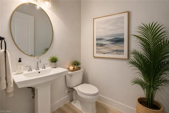 Riverland Farmhouse | Virtually Staged