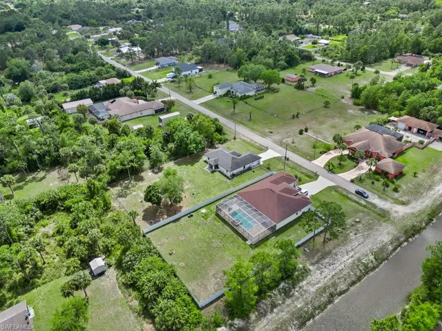 718  Plumosa  AVE, Lehigh Acres, FL 33972