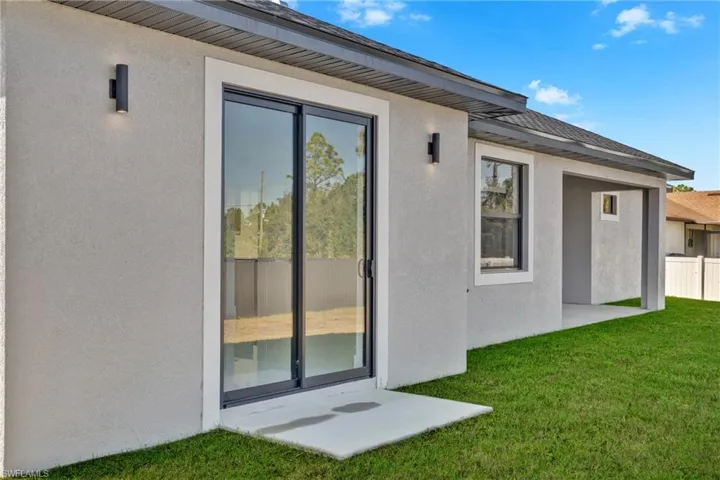 732 Alamo St E, Lehigh Acres, Florida 33974