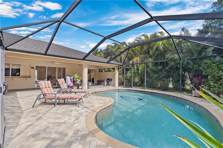 1718 NE 1st  TER, Cape Coral, FL 33909