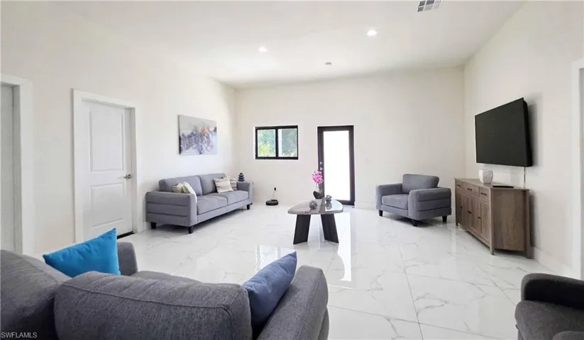 527 Perimeter, Clewiston, Florida 33440