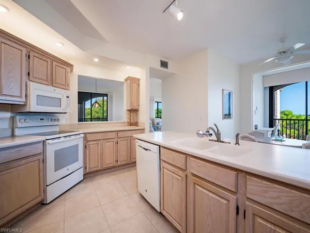Large kitchen with lots of counter space and cabinets