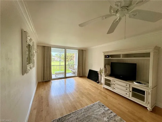 170 Turtle Lake Ct 206, Naples, Florida 34105