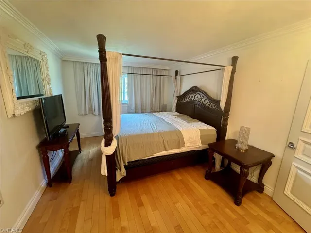 170 Turtle Lake Ct 206, Naples, Florida 34105