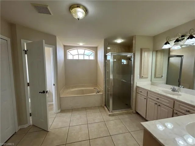 1405 Ne 5th Pl, Cape Coral, Florida 33909