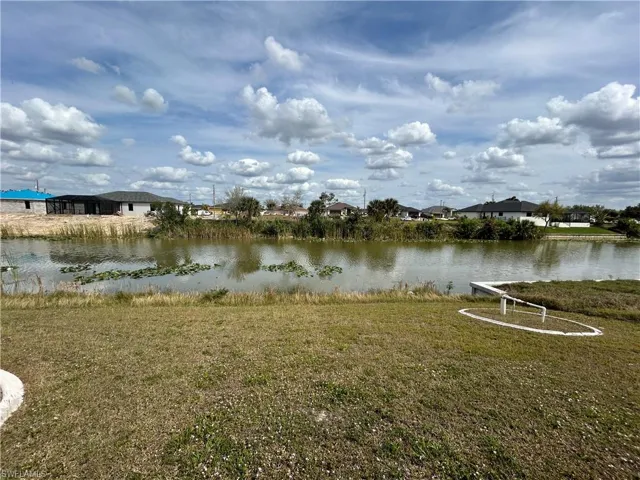 1405 Ne 5th Pl, Cape Coral, Florida 33909