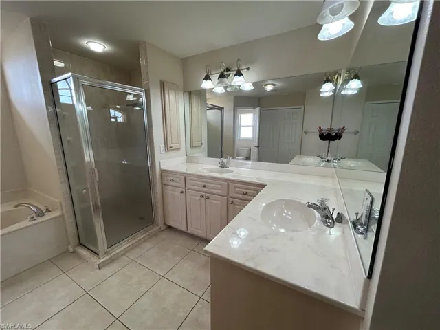 1405 Ne 5th Pl, Cape Coral, Florida 33909