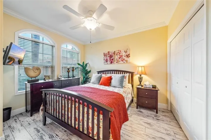 10029  Heather  LN, Naples, FL 34119