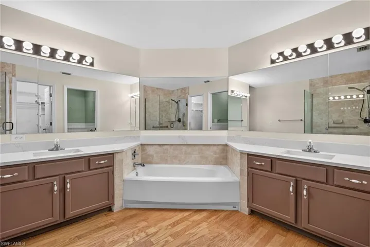 6623 Ilex Cir C, Naples, Florida 34109