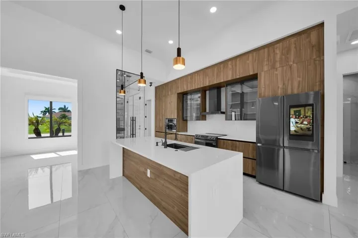 3009 Sw 16th Pl, Cape Coral, Florida 33914